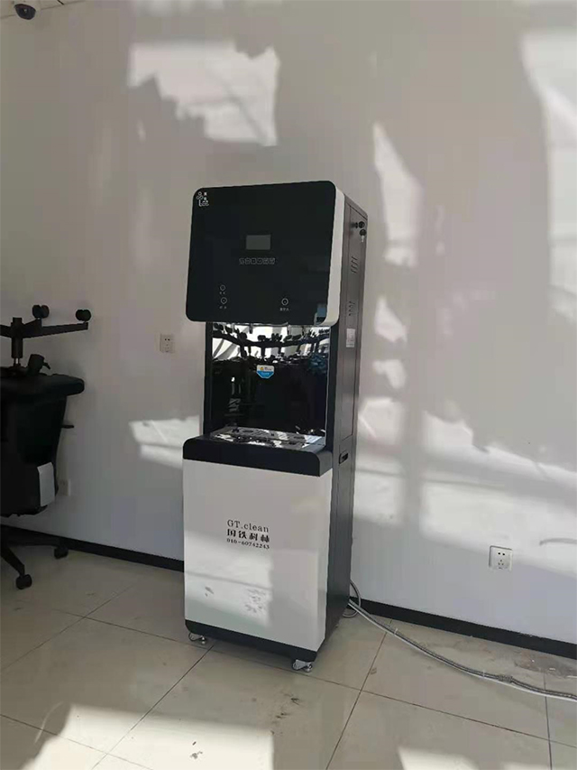 國林小知識：開水器和直飲機有什么區(qū)別？